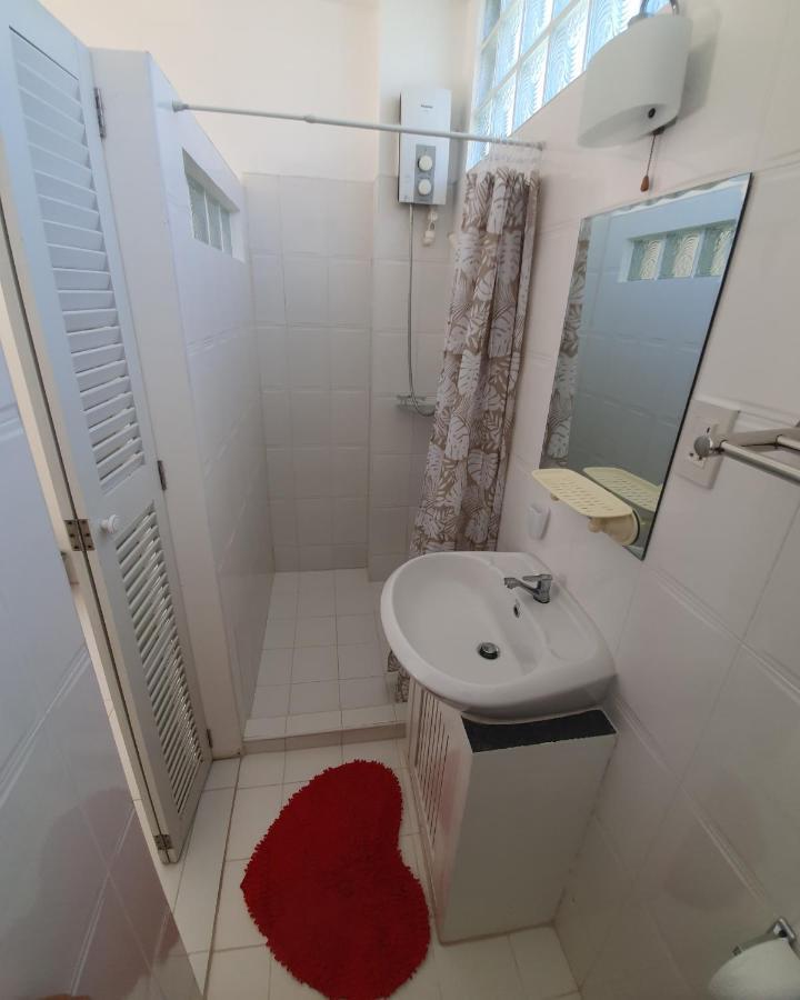 Clubboracay Apartelle Balabag  Buitenkant foto
