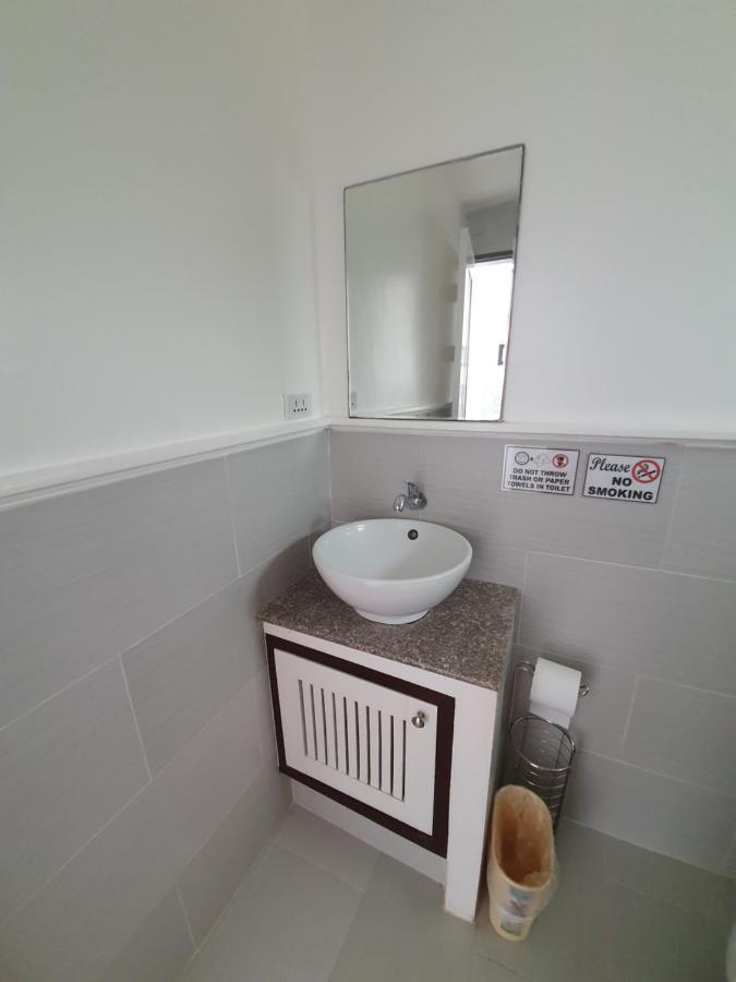 Clubboracay Apartelle Balabag  Buitenkant foto