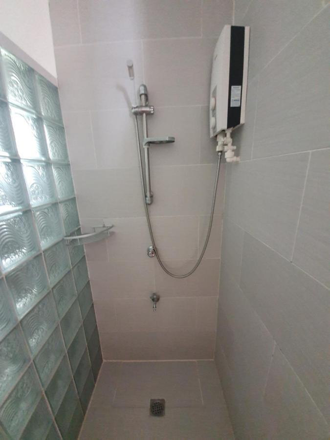 Clubboracay Apartelle Balabag  Buitenkant foto