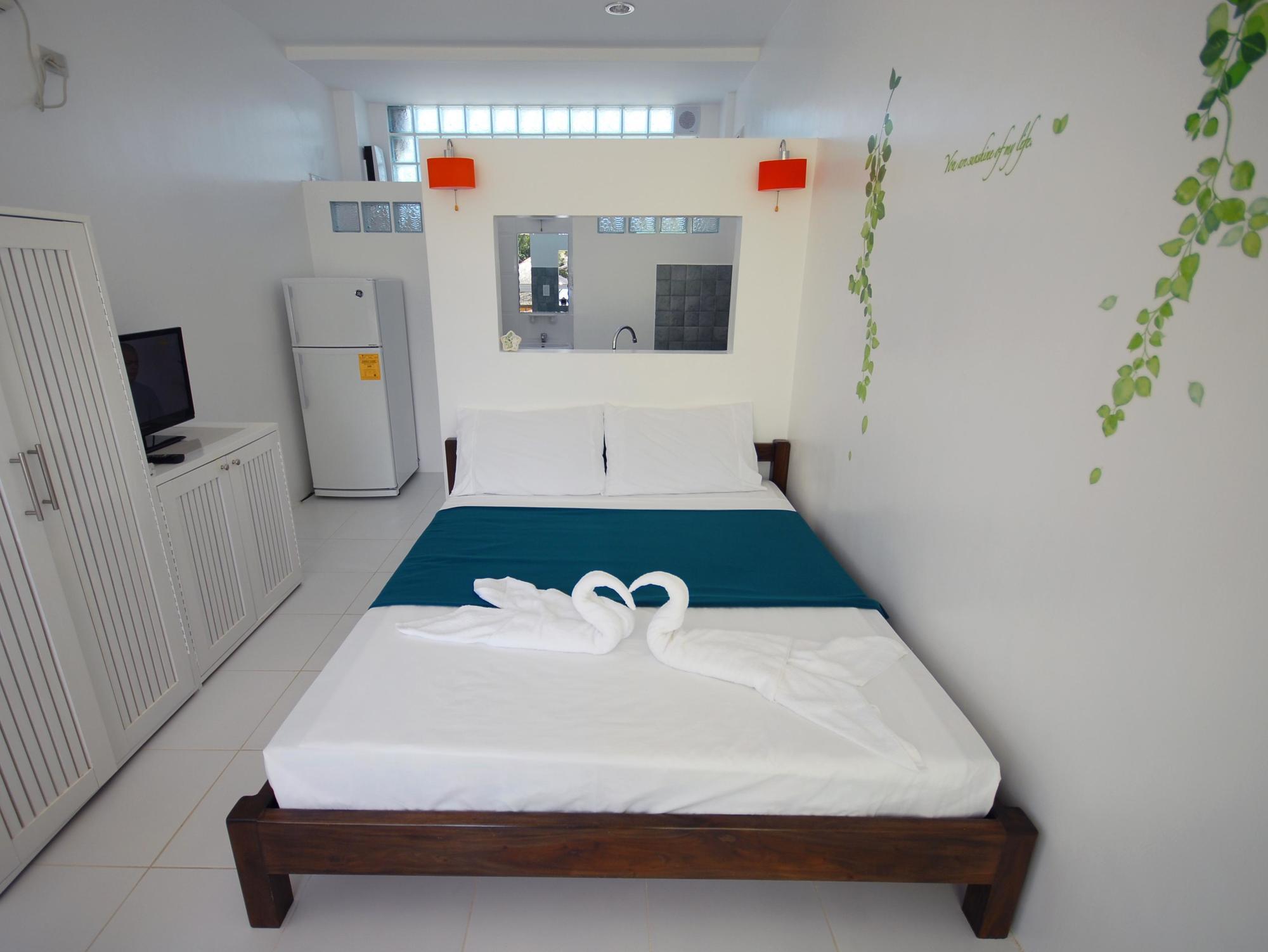 Clubboracay Apartelle Balabag  Buitenkant foto